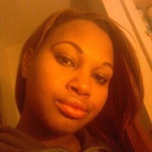 Meet your Posher, Chanel